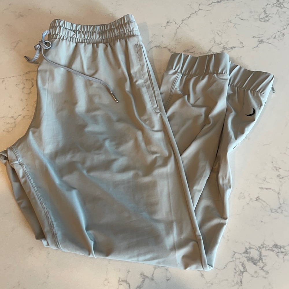Gray Unwind Zyia joggers